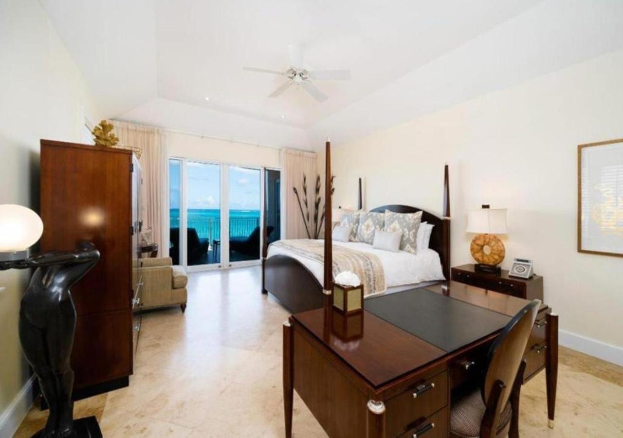 The Regent Grand Hotel Grace Bay Exterior photo