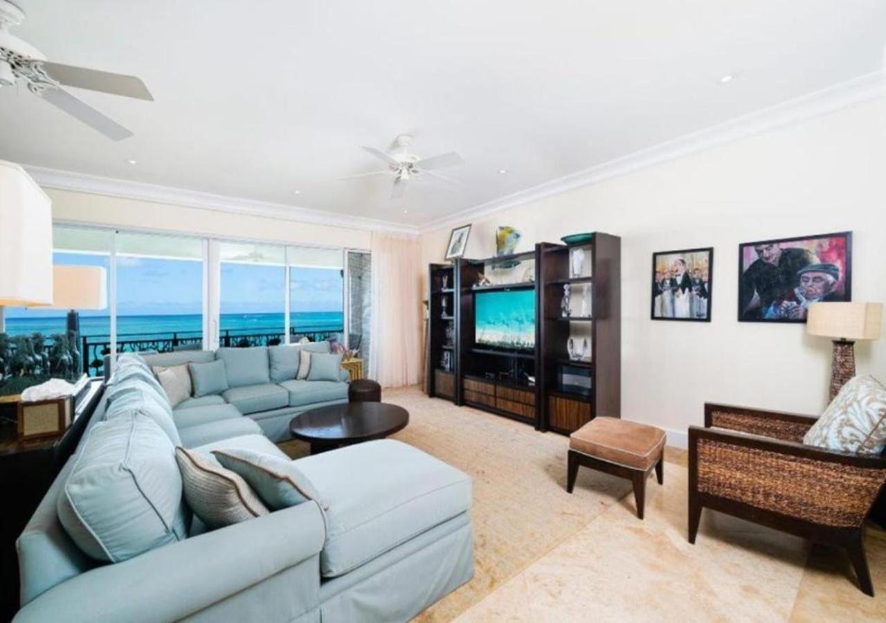 The Regent Grand Hotel Grace Bay Exterior photo